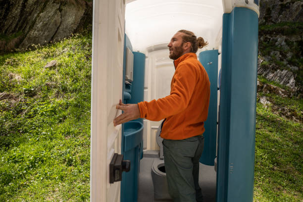 Porta potty delivery and setup in Gun Barrel City, TX